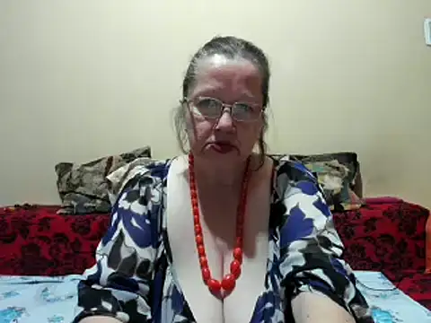 Snapshot of SingleMILF chatting on 03/07/25, 10:02 SingleMILF online show from 03/07/25, 10:02