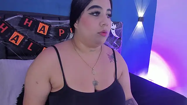 DANESKA HILLER online show from 10/30/25, 07:25