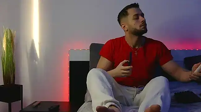 Snapshot of nicholasX1 chatting on 03/14/25, 06:10 nicholasX1 online show from 03/14/25, 06:10