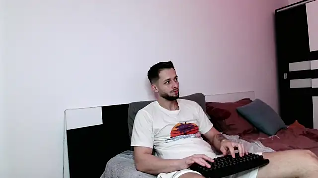 Snapshot of nicholasX1 chatting on 03/18/25, 12:36 nicholasX1 online show from 03/18/25, 12:36