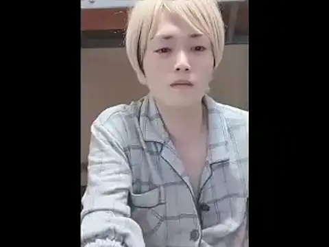 Snapshot of mgnhiroyuki chatting on 05/07/26, 04:18 mgnhiroyuki online show from 05/07/26, 04:18