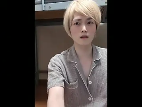 Snapshot of mgnhiroyuki chatting on 06/29/26, 10:15 mgnhiroyuki online show from 06/29/26, 10:15