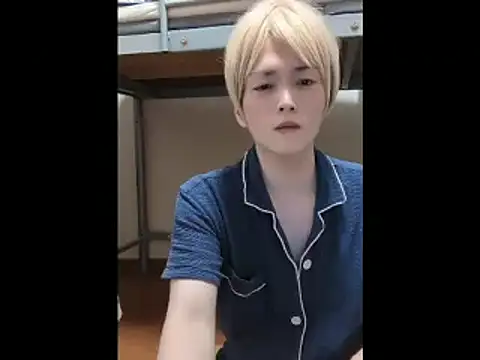 Snapshot of mgnhiroyuki chatting on 07/31/26, 07:35 mgnhiroyuki online show from 07/31/26, 07:35