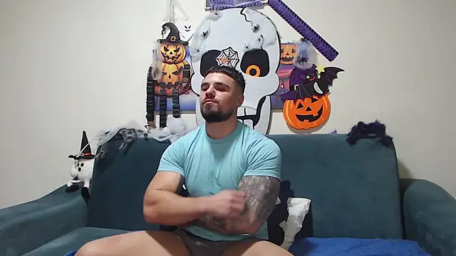 Tiberius hunk online show from 11/08/25, 01:55