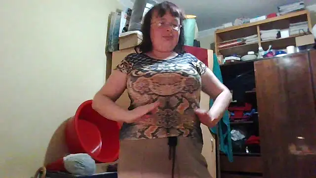 Queen-Elizabeth-25 online show from 03/03/25, 07:39