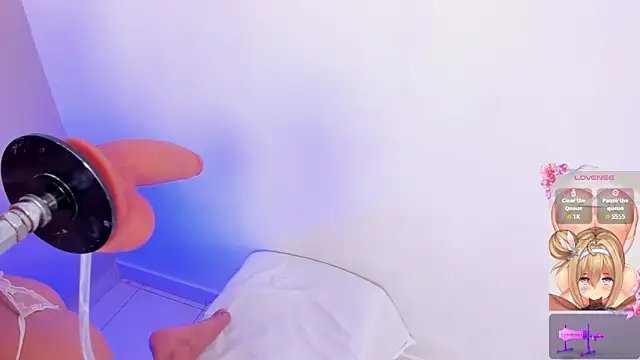 Snapshot of Maye_U chatting on 11/11/25, 08:31 Maye U online show from 11/11/25, 08:31