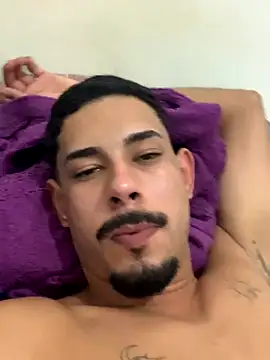 Snapshot of fernandofn chatting on 10/27/25, 08:13 fernandofn online show from 10/27/25, 08:13