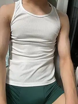 Snapshot of jae_yuu chatting on 10/01/25, 02:01 jae yuu online show from 10/01/25, 02:01