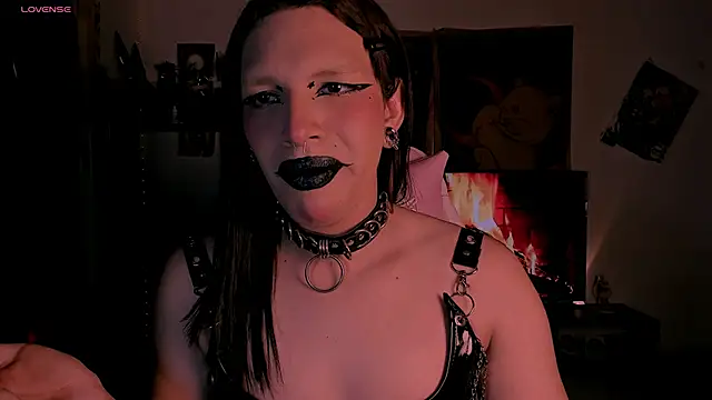 Loona s online show from 03/05/25, 04:13