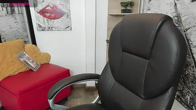 issa  nassar online show from 11/13/25, 03:22