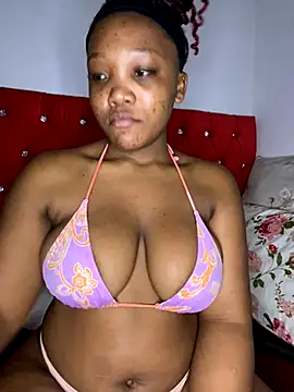 Snapshot of Beyoncex05 chatting on 10/03/25, 04:59 Beyoncex05 online show from 10/03/25, 04:59