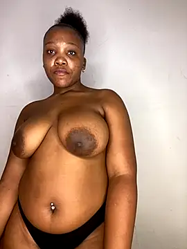 Beyoncex05 online show from 12/02/25, 01:39