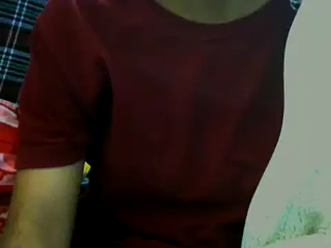 Snapshot of mayra89 chatting on 02/04/26, 02:34 mayra89 online show from 02/04/26, 02:34