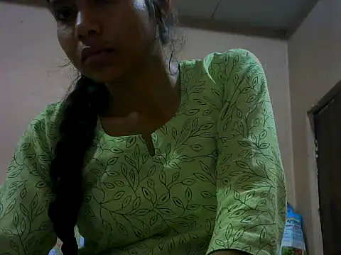 Snapshot of mayra89 chatting on 03/12/26, 04:02 mayra89 online show from 03/12/26, 04:02