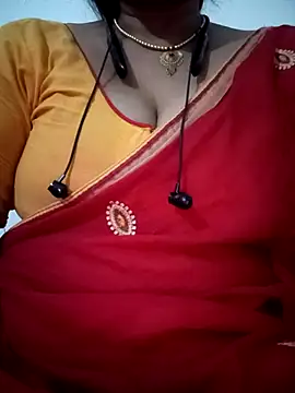 Snapshot of Neha-Bhabhi-Rasily chatting on 10/14/25, 04:19 Neha-Bhabhi-Rasily online show from 10/14/25, 04:19