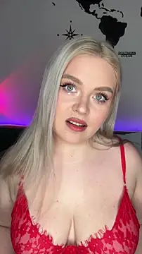 Snapshot of April_Vancee chatting on 10/12/25, 10:47 April Vancee online show from 10/12/25, 10:47