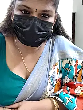 Snapshot of ashmitha chatting on 03/10/25, 04:46 ashmitha online show from 03/10/25, 04:46