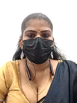 Snapshot of ashmitha chatting on 03/11/25, 01:56 ashmitha online show from 03/11/25, 01:56