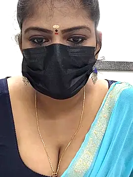 Snapshot of ashmitha chatting on 03/12/25, 01:51 ashmitha online show from 03/12/25, 01:51