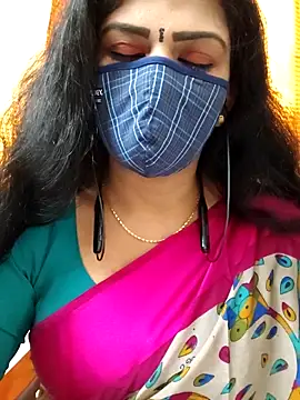 Snapshot of ashmitha chatting on 09/11/25, 03:50 ashmitha online show from 09/11/25, 03:50