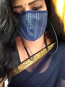 Snapshot of ashmitha chatting on 10/10/25, 04:17 ashmitha online show from 10/10/25, 04:17