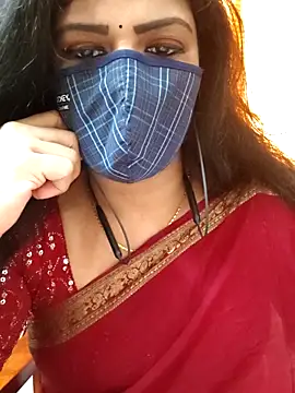 Snapshot of ashmitha chatting on 10/13/25, 06:35 ashmitha online show from 10/13/25, 06:35
