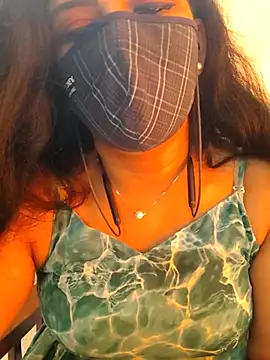 ashmitha online show from 11/19/25, 04:12