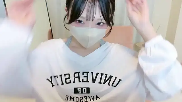 mami-pokoch online show from 11/28/25, 09:45