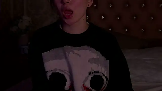 HeatherSweet  online show from 04/26/26, 05:43