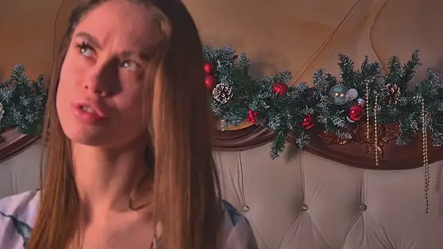 Snapshot of Amanda_River chatting on 12/19/25, 08:05 Amanda River online show from 12/19/25, 08:05