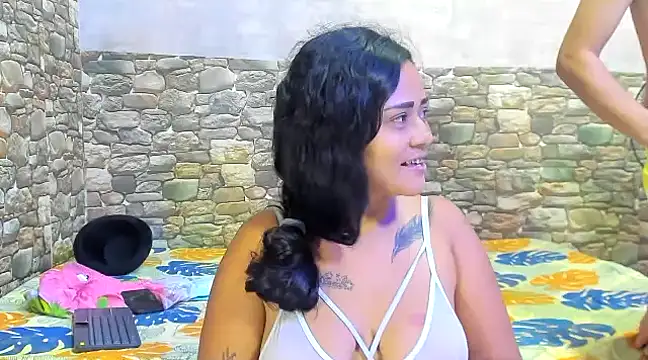 Snapshot of nickygroup25 chatting on 03/03/25, 12:15 nickygroup25 online show from 03/03/25, 12:15