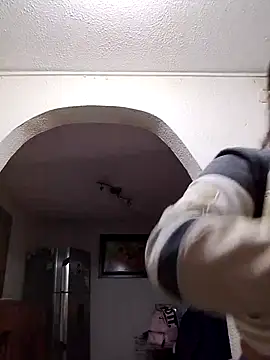 Sarah917 online show from 11/28/25, 05:37