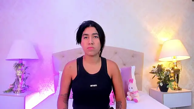 Mia Montess online show from 06/18/26, 12:31