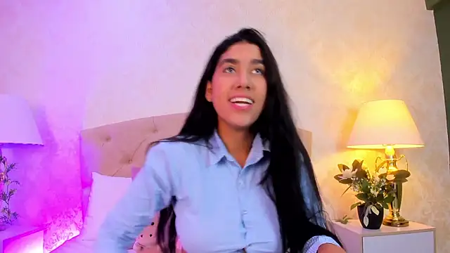 Mia Montess online show from 06/19/26, 03:16