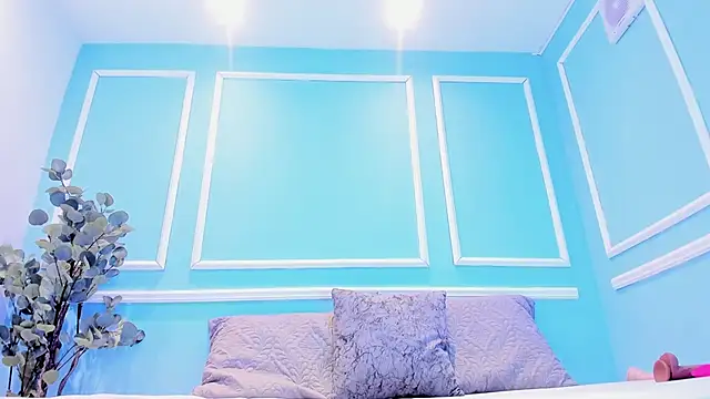 Lucy Canel online show from 10/16/25, 07:15