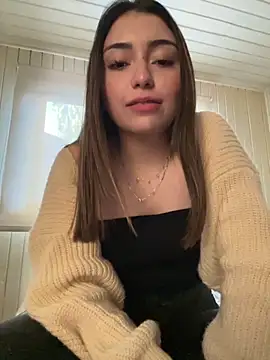 Snapshot of floooohv chatting on 11/15/25, 10:48 floooohv online show from 11/15/25, 10:48