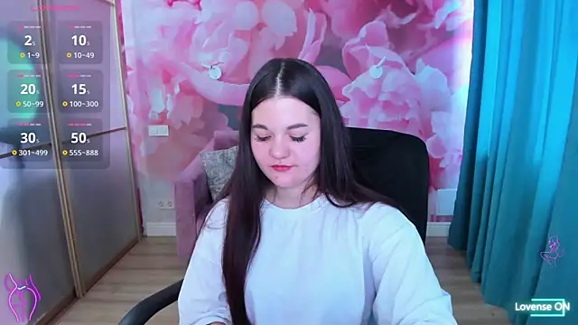ElinaMils online show from 05/16/26, 07:05