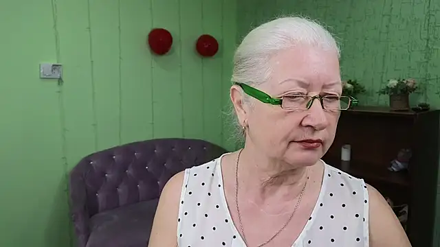 Maya Mayflower online show from 03/11/25, 06:10