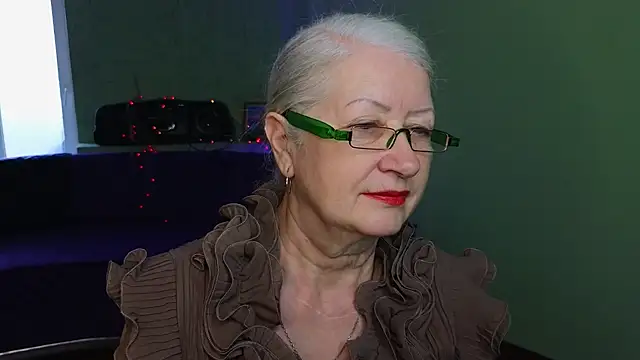 Maya Mayflower online show from 03/19/25, 09:17