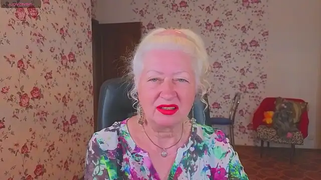Maya Mayflower online show from 06/14/26, 03:19