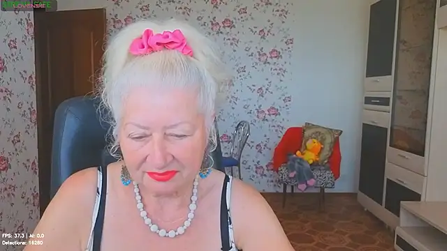 Maya Mayflower online show from 06/22/26, 03:19