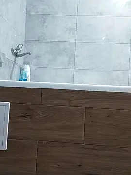 Snapshot of dxmiian chatting on 03/25/26, 08:15 dxmiian online show from 03/25/26, 08:15