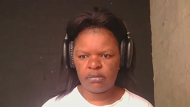 Snapshot of ebony_rose11 chatting on 01/07/26, 05:21 ebony rose11 online show from 01/07/26, 05:21