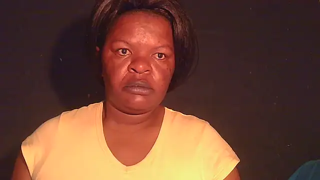 Snapshot of ebony_rose11 chatting on 05/14/26, 05:14 ebony rose11 online show from 05/14/26, 05:14