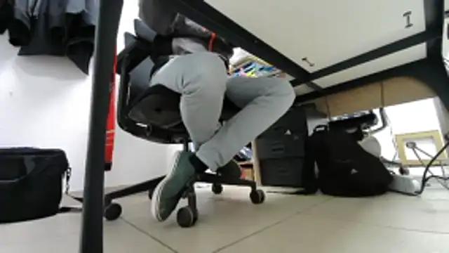 Snapshot of GM51-1988 chatting on 02/17/26, 06:36 GM51-1988 online show from 02/17/26, 06:36