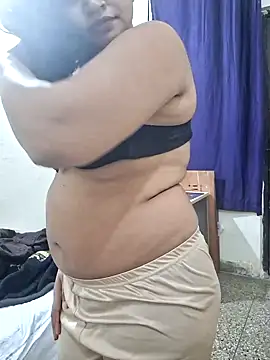 Snapshot of cute_nansi chatting on 11/29/25, 06:33 cute nansi online show from 11/29/25, 06:33