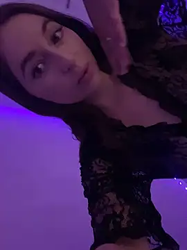 AlisaQSky online show from 10/13/25, 03:12