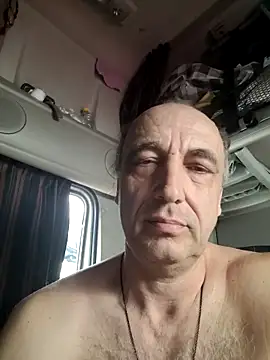 Snapshot of aleksis1313 chatting on 03/09/25, 11:47 aleksis1313 online show from 03/09/25, 11:47