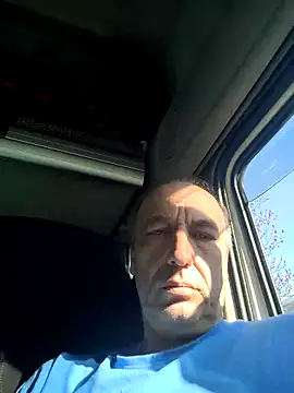 Snapshot of aleksis1313 chatting on 03/10/25, 08:26 aleksis1313 online show from 03/10/25, 08:26