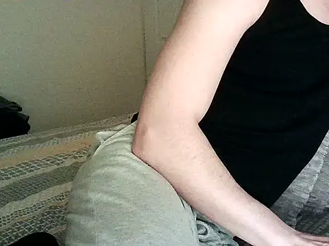 Snapshot of Enoch981 chatting on 03/20/25, 11:34 Enoch981 online show from 03/20/25, 11:34